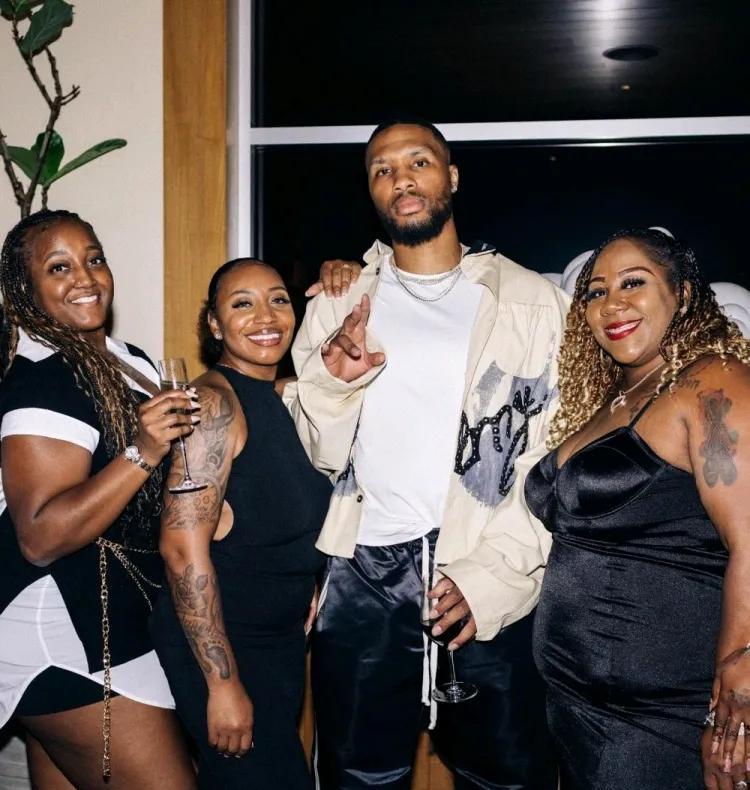 表叔利拉德35岁生日快乐！老兵不死只是凋零！
7月16日自由球员利拉德迎来了35