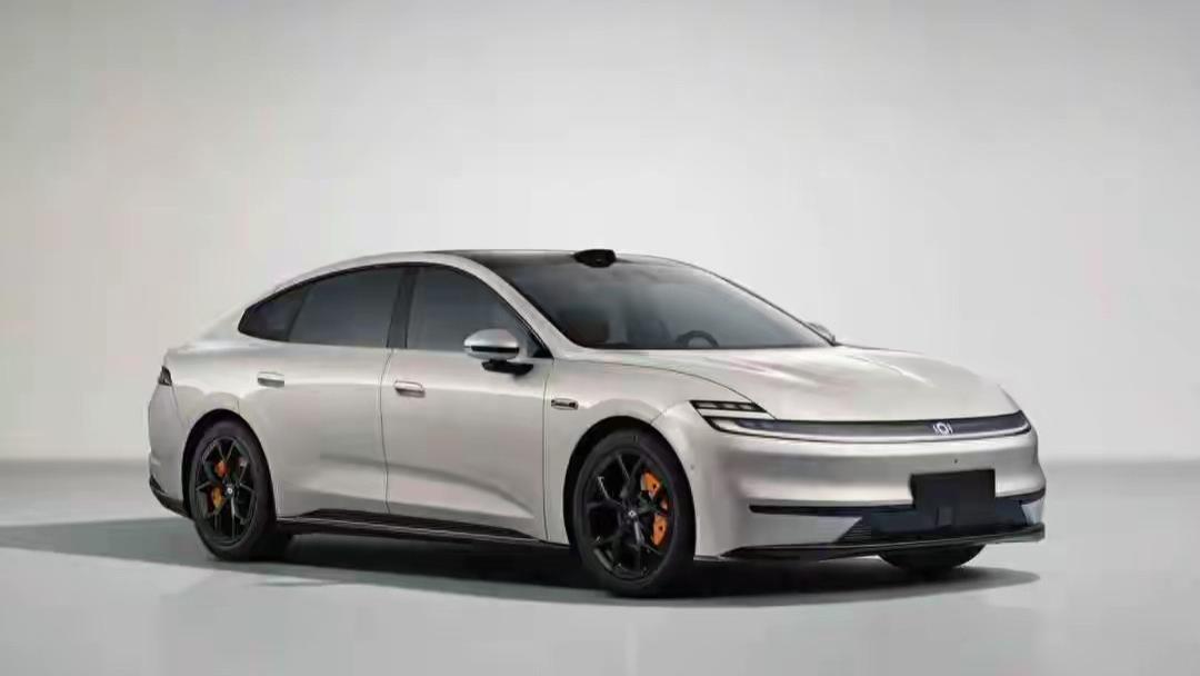 14万买家用电车，长安启源A06和小鹏MONA M03谁才是真香座驾？