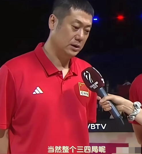 女排3-1拿下哥伦比亚，赵勇赛后专门点了仨人的名，这波表扬可太有说道了！唐欣拿了