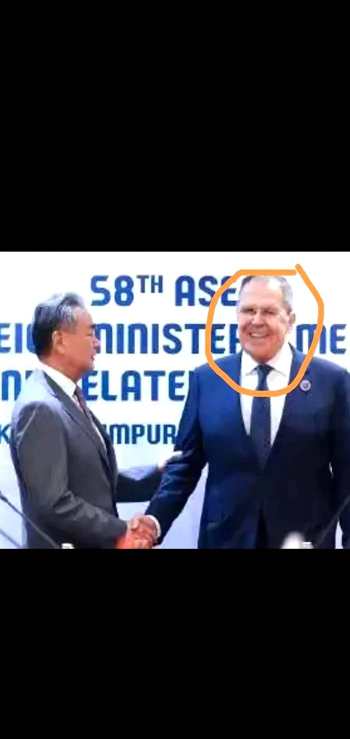 拉夫罗夫一笑，中俄关系不得了











嘿，你绝对想不到！拉夫罗夫那