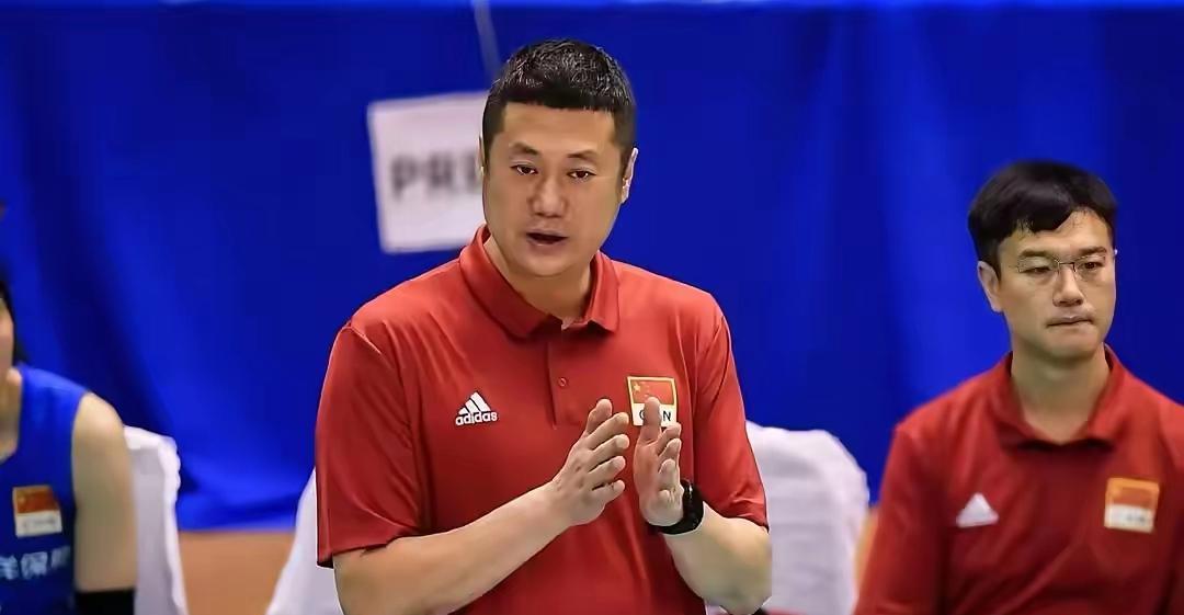 赵勇辽系团队分析：
在新一届国家女排教练班子中，从上到下辽系居多：排管中心主任赖