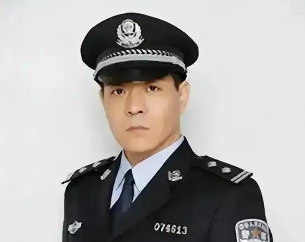 关于演员王超的六条相关信息：
1、王超，1963年出生于天津市，毕业于中央戏剧学