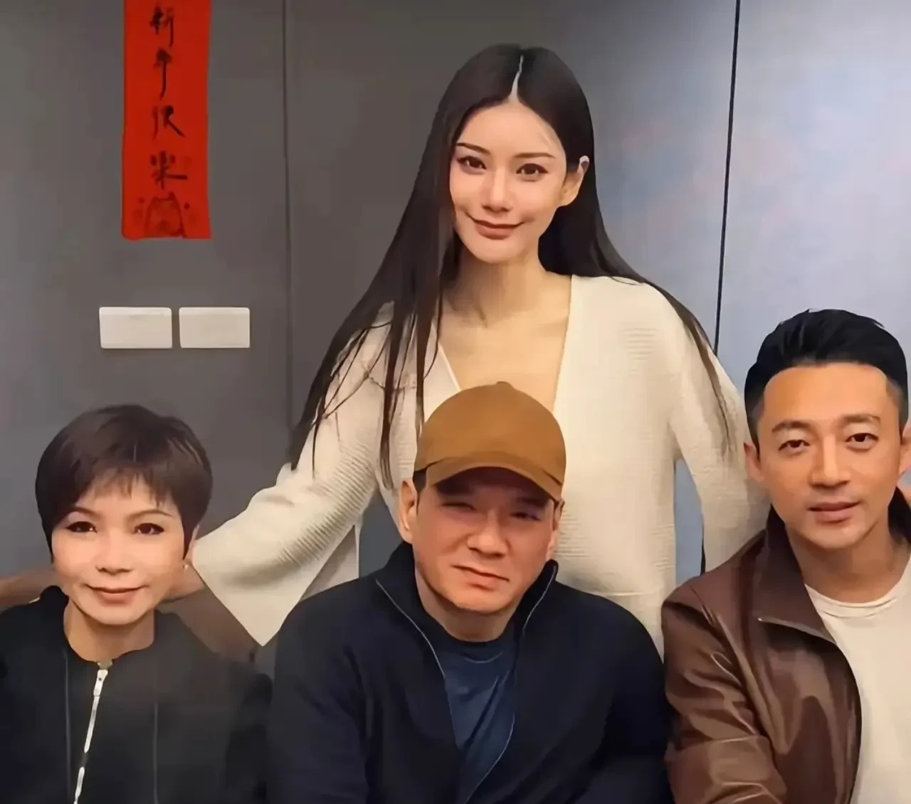 汪小菲晒丈母娘爱心餐











你敢信？一边是丈母娘的亲手饭菜，把汪