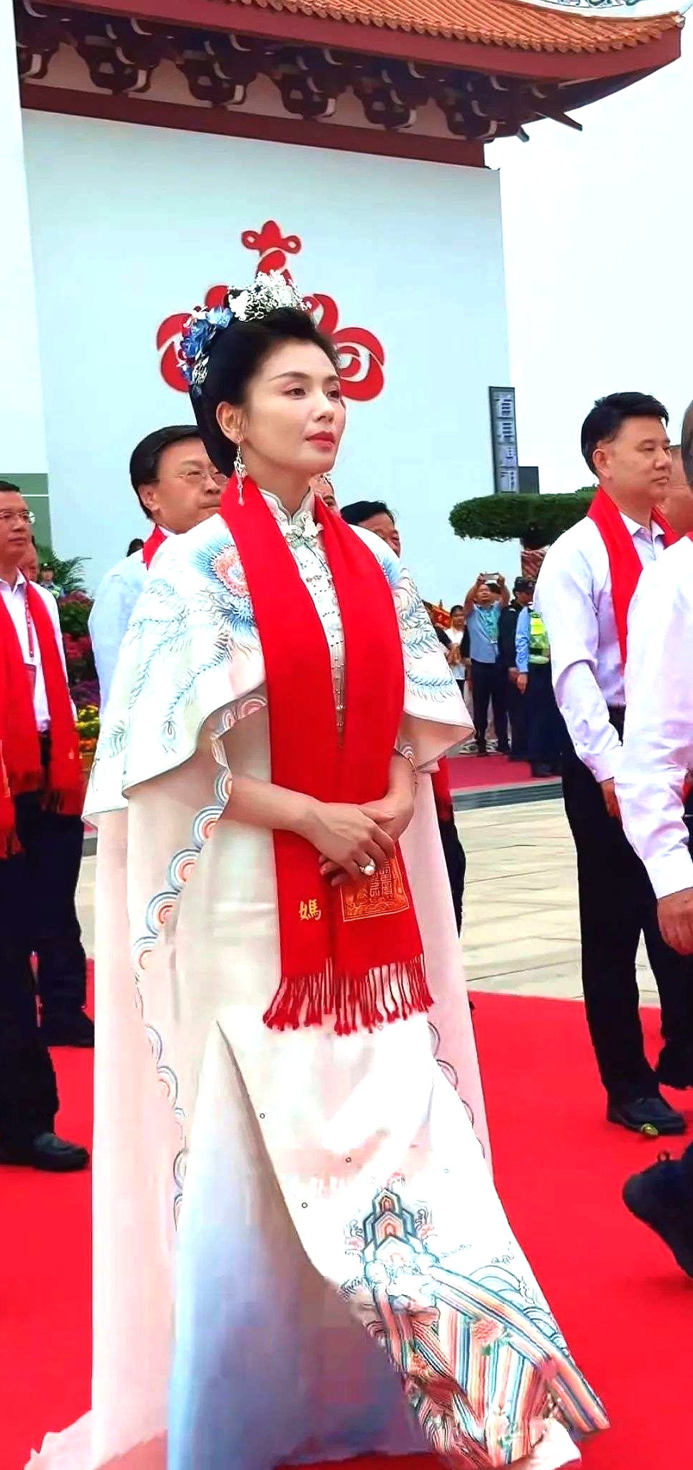 我敢说，只要刘涛不塌方，就就算啥也不干，福建人能保她一辈子吃穿！