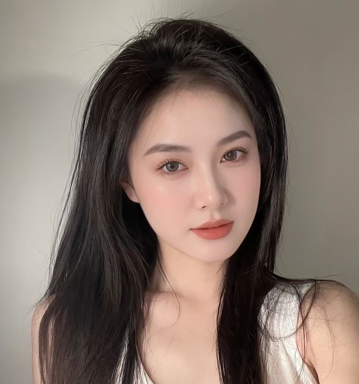 以前的大男子主义：
钱我赚
有事儿我扛
有问题我摆平
你在家照顾好老人孩