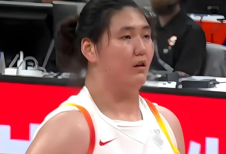 还是不敢用年轻人，中国女篮12人名单开赛前才公布，到底在担心什么？

看着亚洲杯