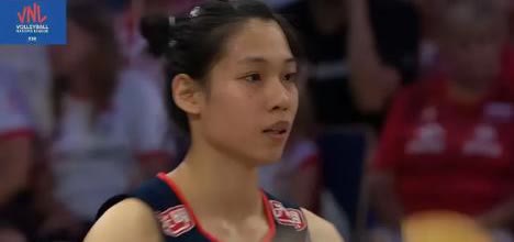中国女排这一输，真的要变天了！

我有预感，中国女排这次真的要变天了！
不