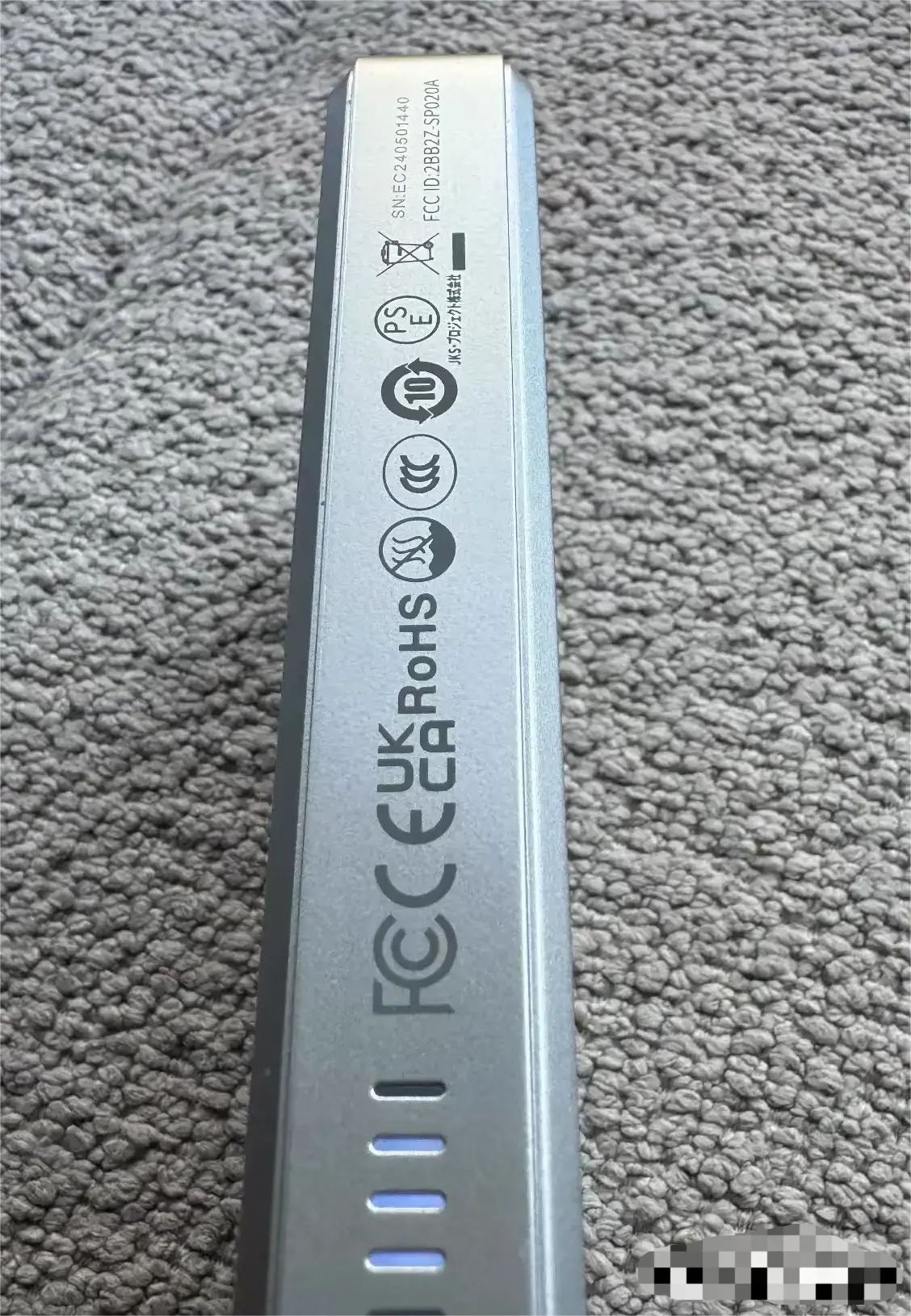这肯定能带上飞机，估计是认证最全的充电宝