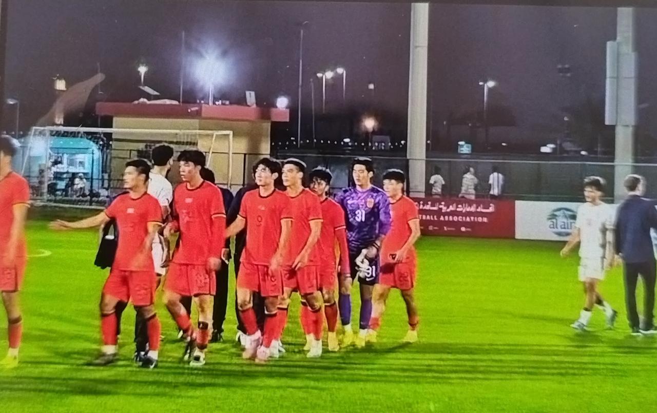 后卫头球解围失误自摆乌龙，中国U23国足迪拜热身赛0-1不敌伊朗U23，安东尼奥