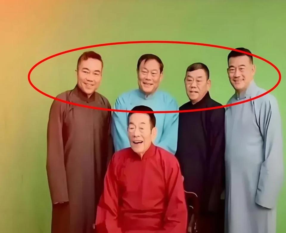 杨少华这四个儿子这两天上了热搜，而且争议不断…
为什么会争议不断？一个90多岁的