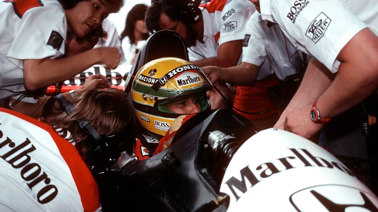 全球车迷疯抢！这台让车神塞纳拼尽命的迈凯伦，身价暴涨到1500万美金！