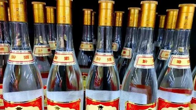 在白酒圈内，悄然浮现出一条“香型鄙视链”