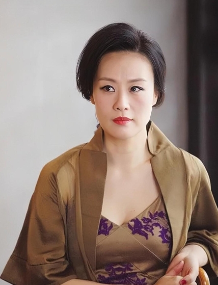 2015年，邬君梅在节目上说，自己和老公奥斯卡吵架，每次都是她赢，奥斯卡一生气就