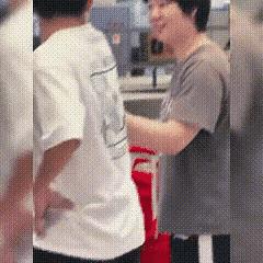 万万没想到，
动漫组合的关系是这样的！
之前的采访啥的，
都是以小石头为主，
小