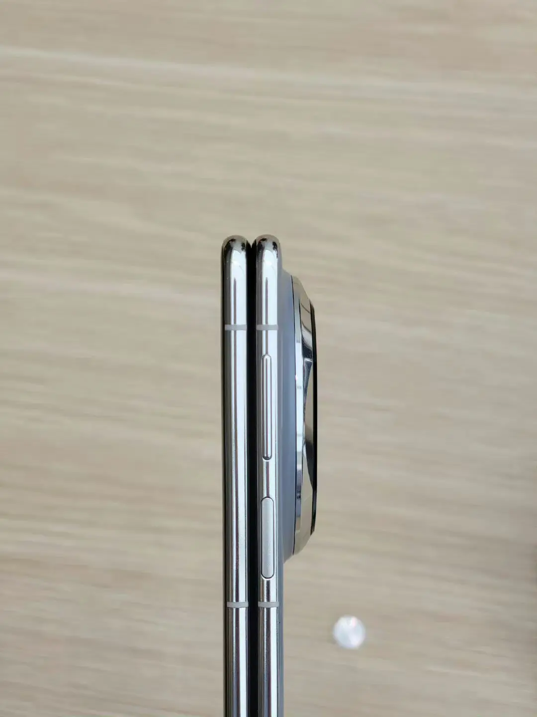为啥华为喜欢把按键设计的这么高？😶