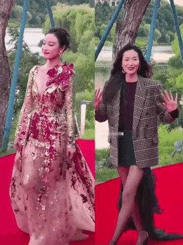 倪妮和刘雯同出席活动！
倪妮太美了，自然，松弛，大气。
刘雯亲和温柔，都是女神范