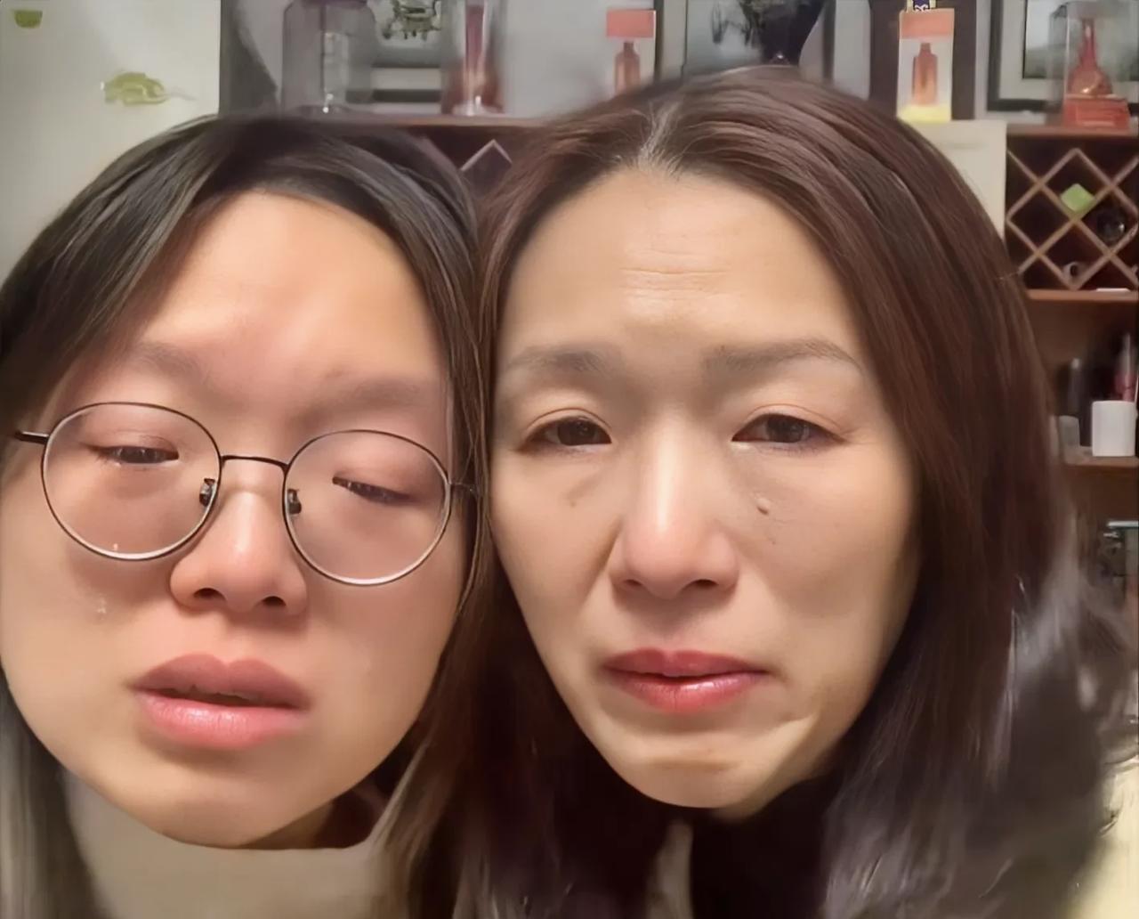谢浩男妈妈被迫营业了！她按照大妹的提示，对着摄像头说：“我前夫的现任不是第三者”