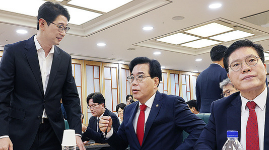 韩国民力量党：若曹国获赦属实便是大错 与国民共愤谴责

7日针对媒体报道“前‘祖