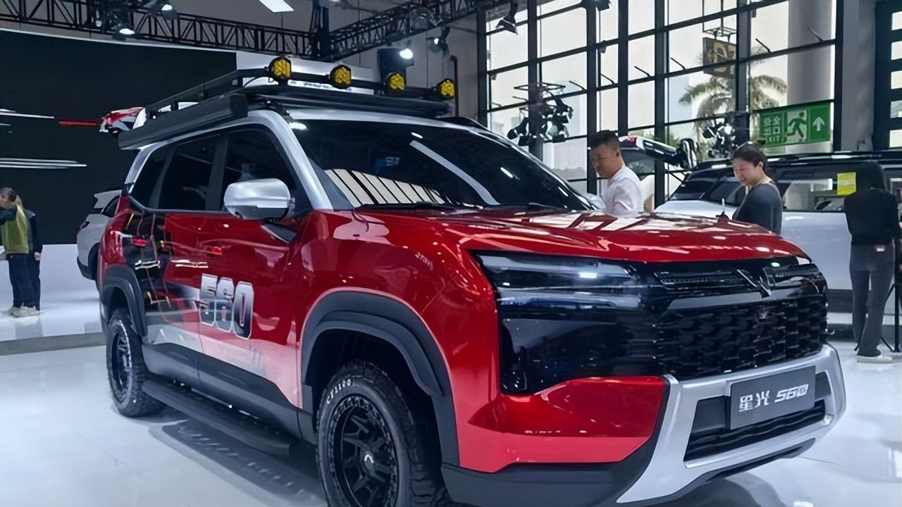 5万多的SUV值得入手吗，五菱星光560，法系多连杆悬架，插混-纯电可选