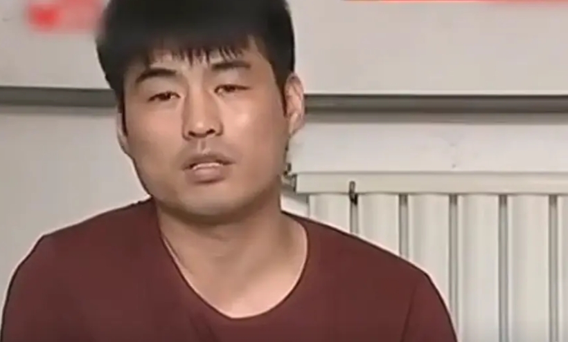 小伙对带着两个孩子的离异女子一见钟情，相识半个月就结婚，婚后两人争吵不断，小伙想