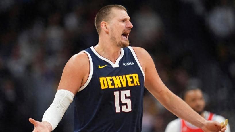 约基奇：小波特在意关键失误是好事；布劳恩和我其实都该自责