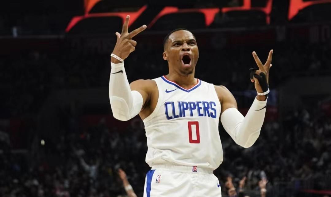 NBA历史季后赛关键时刻三分命中率倒数前十：威少倒数第一！
1、拉塞尔·威斯布鲁