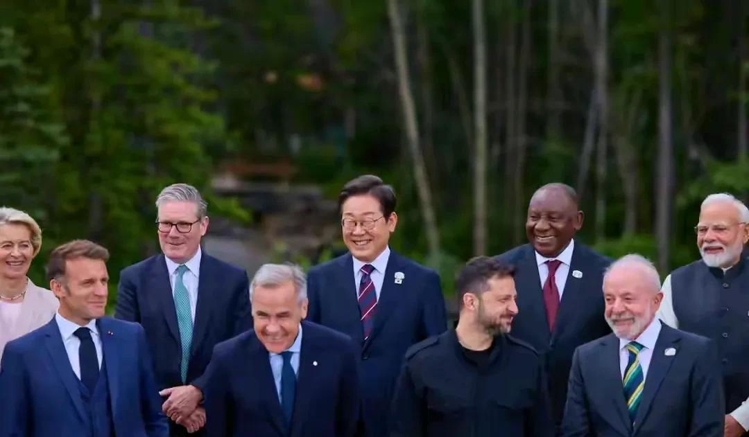 G7散场，一堆人在裸泳！
老大特朗普虽然到了加拿大，但提前撤退放了一堆人的鸽子，