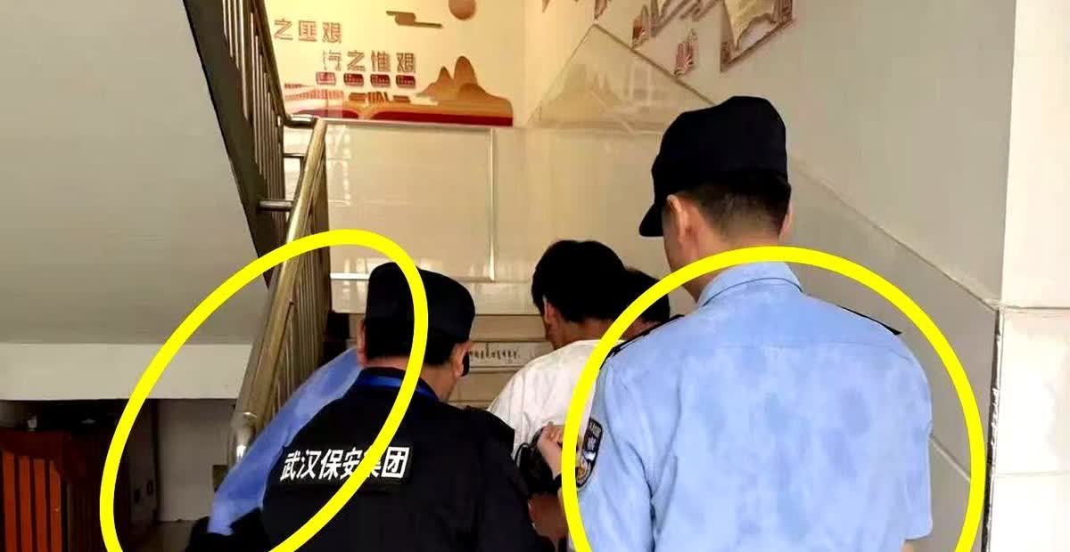 高考的意外又来了！

高考第二天，武汉一考场内，一名考生因为身体缺钾突然晕倒