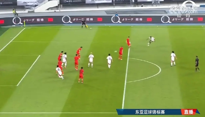 大家看清楚了，这是日本三队好不好？即便是如此，国足还是0：2输掉了，全场90%的