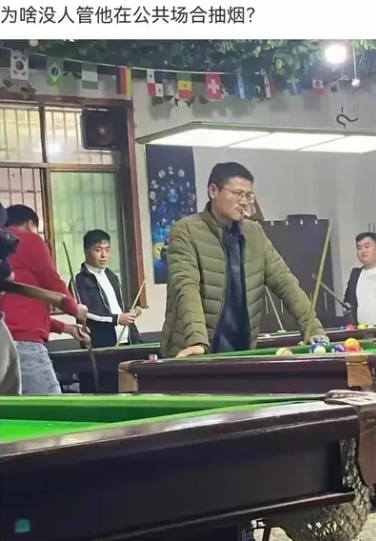 谁敢管，你看背后的撒贝宁都不敢管他