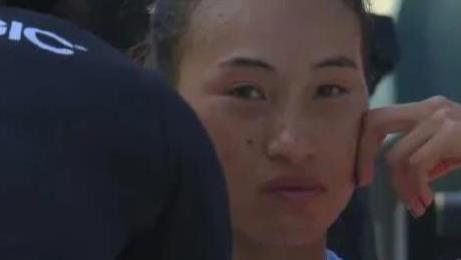 郑钦文再退赛，伤病魔咒何时休，罗马大师赛能否王者归来？