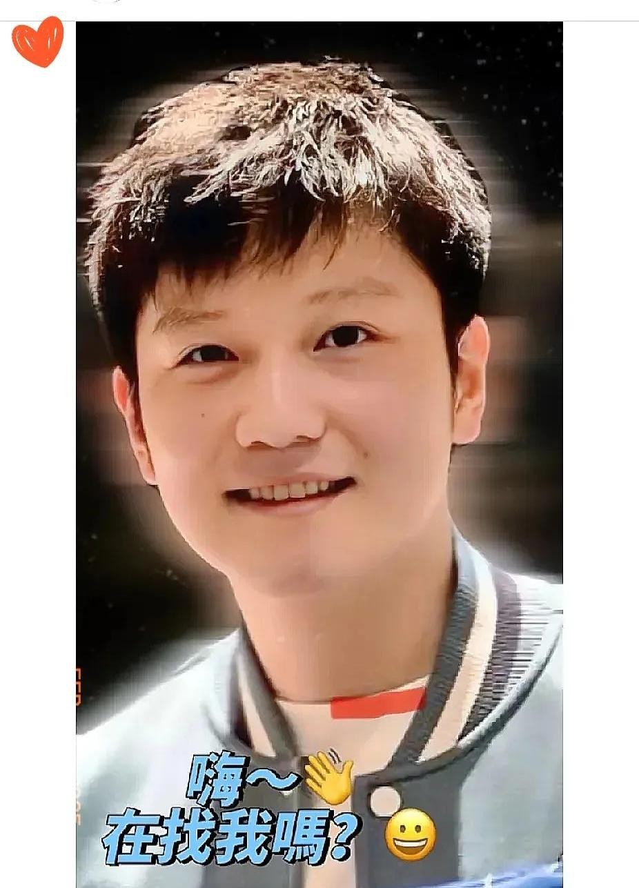 消失了整整一个月的顶流男星咚咚大王，毫无征兆地重回社交圈，这一现身可不得了，直接