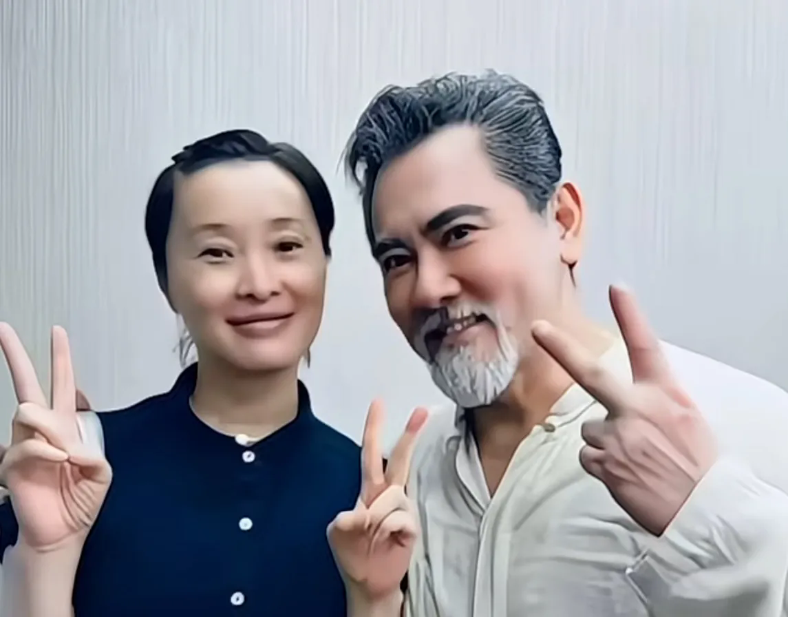 52岁的演员吴越，最近因恋情传闻又站在了舆论的风口浪尖。她果断否认与赵文瑄的恋情