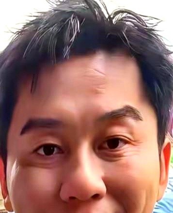 李晨也老了，但是老婆呢，至今还是单身。

现在不少人跟他一样，过了三十反倒不