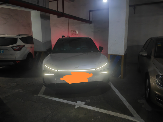 小鹏P7+自动泊车入库问题久拖不解决
我买的是小鹏P7+，因我的车位比较窄，买车
