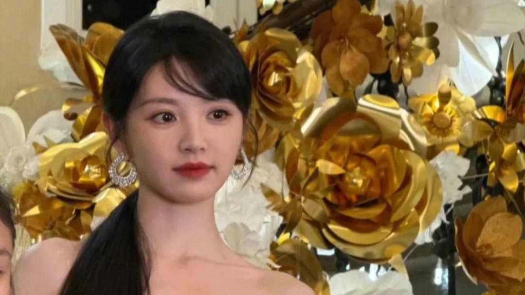 上海晚宴暴露咖位：杨洋排最后田曦薇靠边坐，C位是当红小生！