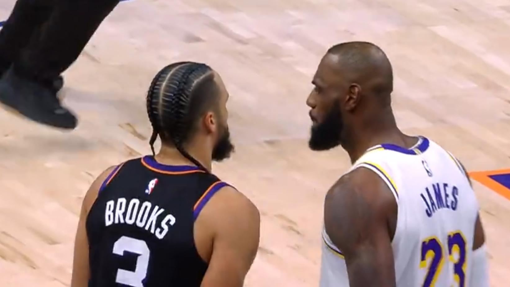 詹姆斯谈关键罚球+盛赞替补阵容 回应与狄龙对抗：我们笑到了最后