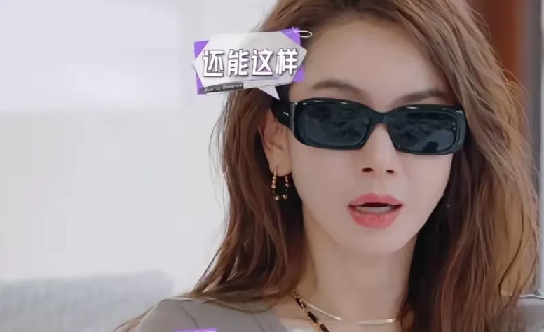 卢靖姗分享育儿经，真把我惊到了！刚生完孩子，宝宝哭声不断，月嫂都没辙，说这是个高