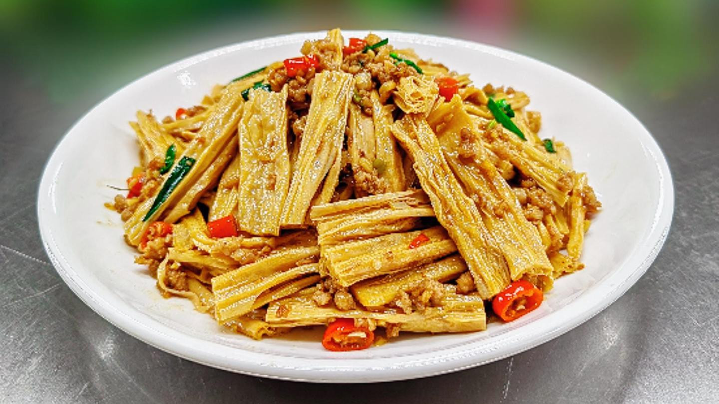 腐竹泡发秘诀大公开！肉末腐竹这样做，香软入味超下饭