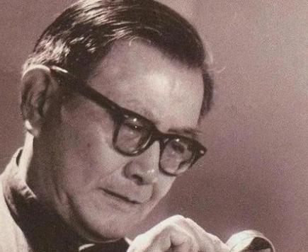 1954年，一批犹太商人想把原子弹的浓缩铀卖给我国，周总理立即找来一位科学家验货
