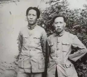 西华大学学生的一生“下来”，
喊出来现代社会“尊师重教”教育的缺失，
喊出教师及