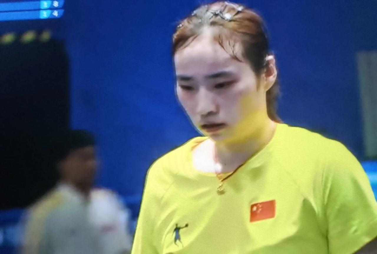 王晓彤终于拿到一块女双金牌，中国队打破冠军荒。
32届大运会，中国队女双包揽冠亚