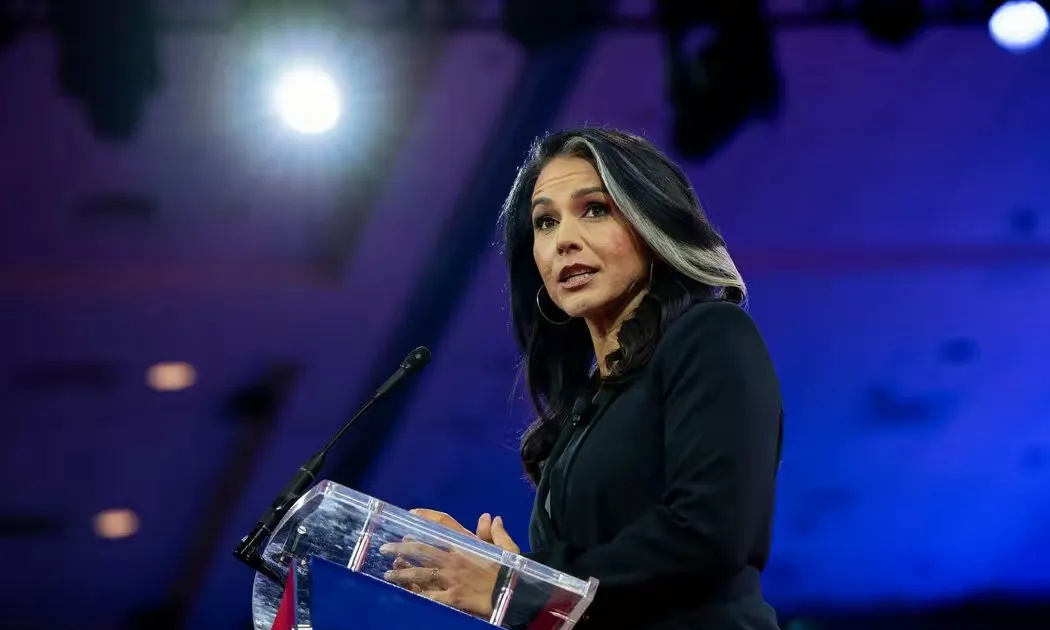 美国政坛最近又炸锅了！



前总统奥巴马被曝出曾策划“政变”，意图推翻特朗普的