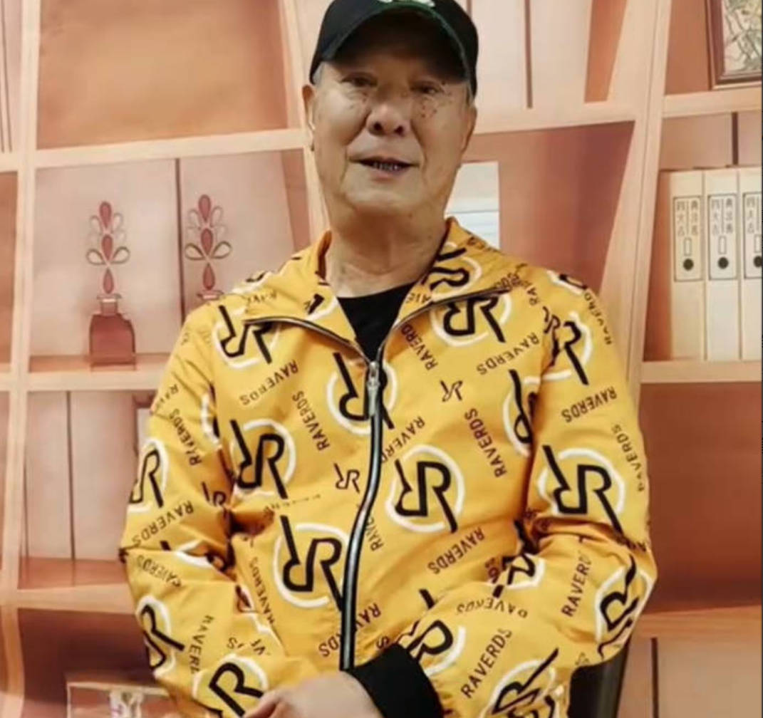 “演员”李修贤说：我第一次回内地，是顶着压力回来的。