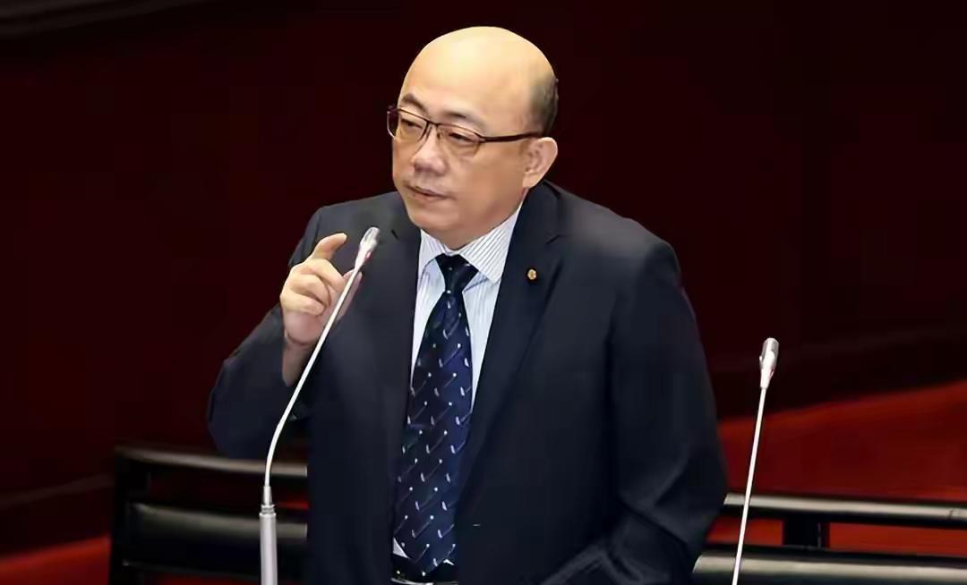 郭正亮说得对！民进党最害怕郑丽文当选国民党党主席，原因有三。
第一就是郑丽文了解