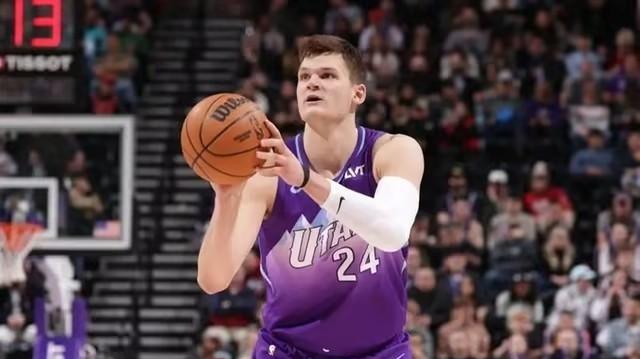 爵士凯斯勒续约谈崩！湖人明年夏天挖角机会来了
NBA再出重磅消息！据知名记者报道