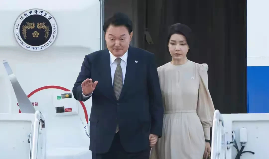 尹锡悦夫妇这次真栽了











---











韩国政