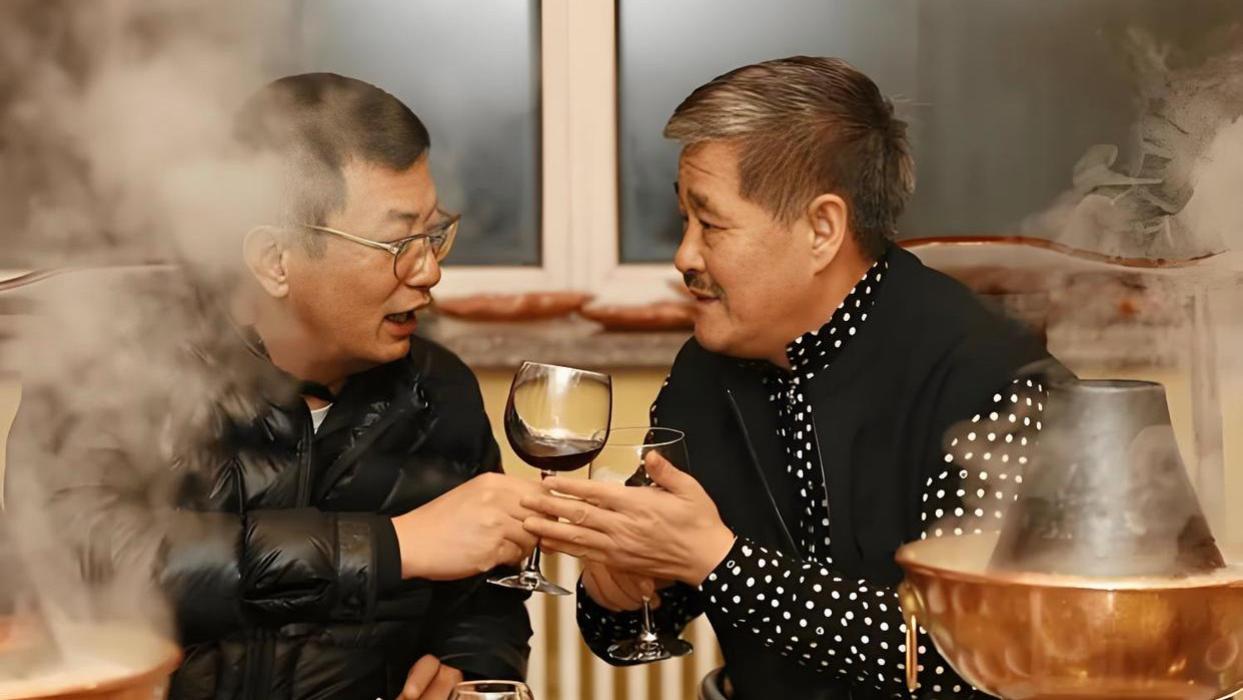 王家卫录音事件再升级，八卦靳东唐嫣不奇怪，或会牵涉更多明星