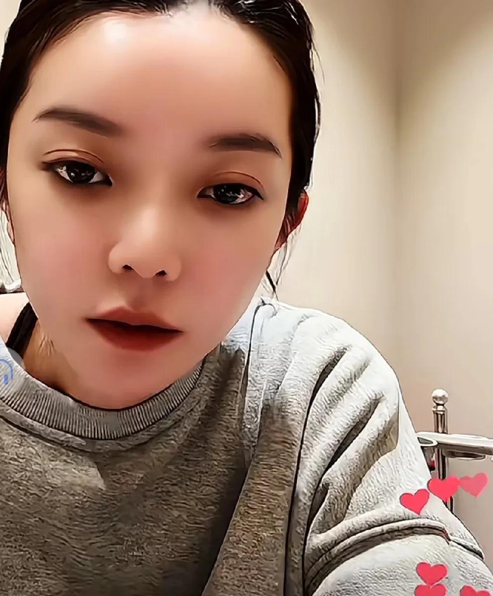 “佑妈”称赞儿媳崔阿扎：必须让她有家的感觉！
他对阿扎好，我就更要对她好，必须让