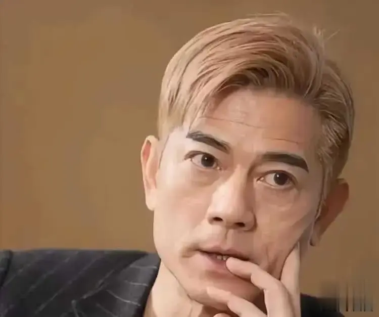 郭富城也老了，扛不住央妈的高清镜头
